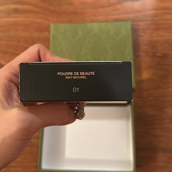 Gucci makeup - Picture 2 of 4